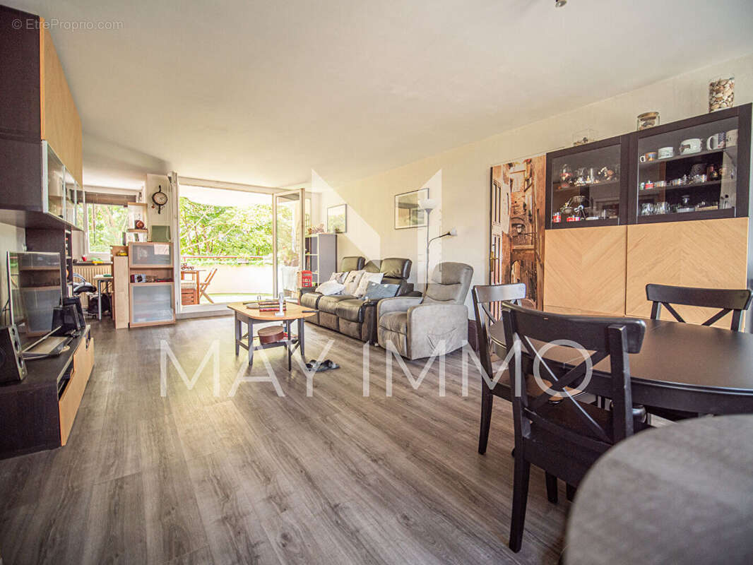 Appartement à LOGNES