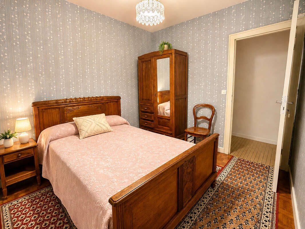 Maison 94 m² à Dun-Le-Palestel  - photo 16