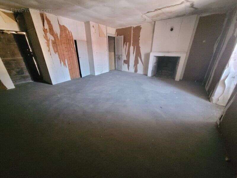 Maison 130 m² à Buxeuil  - photo 7