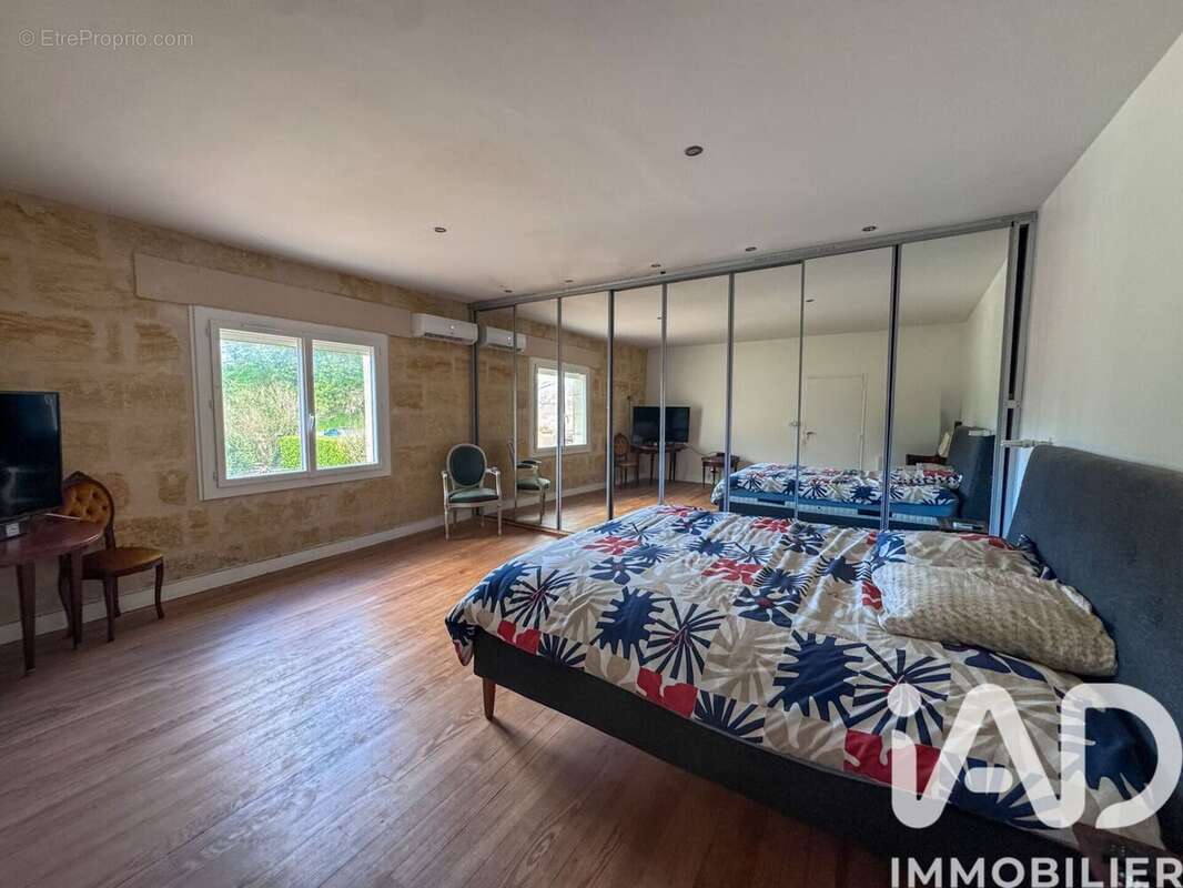 Photo 6 - Maison à CUBZAC-LES-PONTS