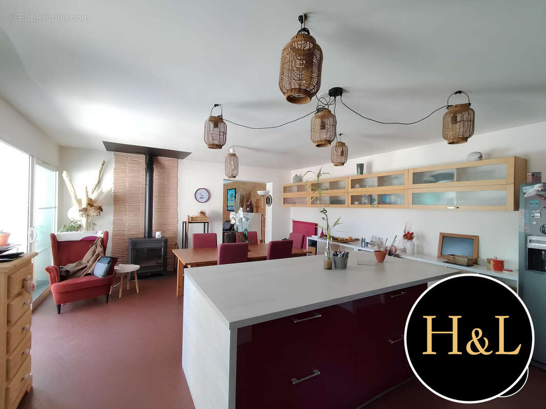 Maison à LE HAILLAN