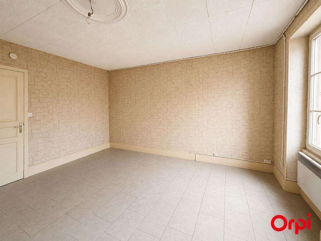 Maison de ville à vendre – 2 chambres – Idéal premier achat ou investissement - photo 3