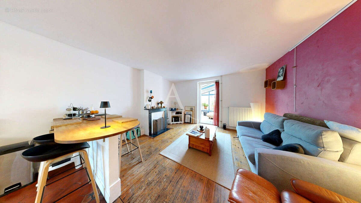 Maison à LES MUREAUX