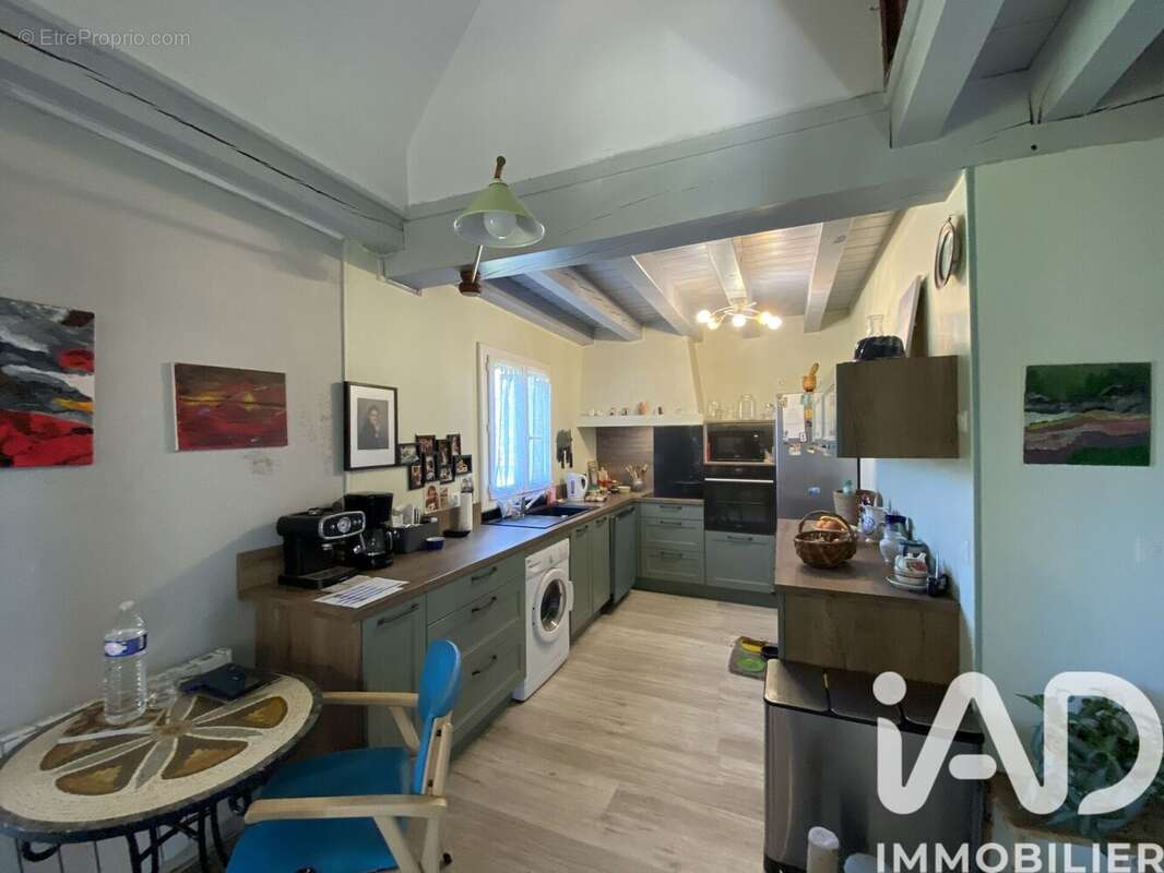 Maison 89 m² à Monplaisant  - photo 7