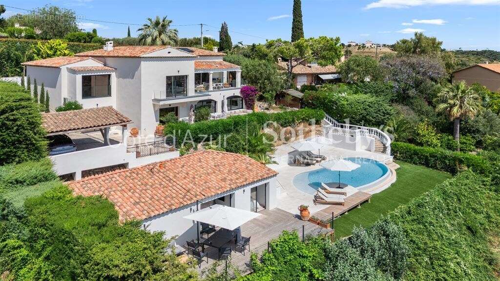 Villa de prestige avec vue mer panoramique à Cagnes-sur-Mer et maison d'invités - photo 2