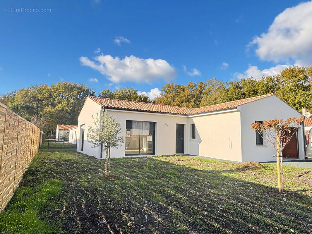 Maison à SAINT-SULPICE-DE-ROYAN