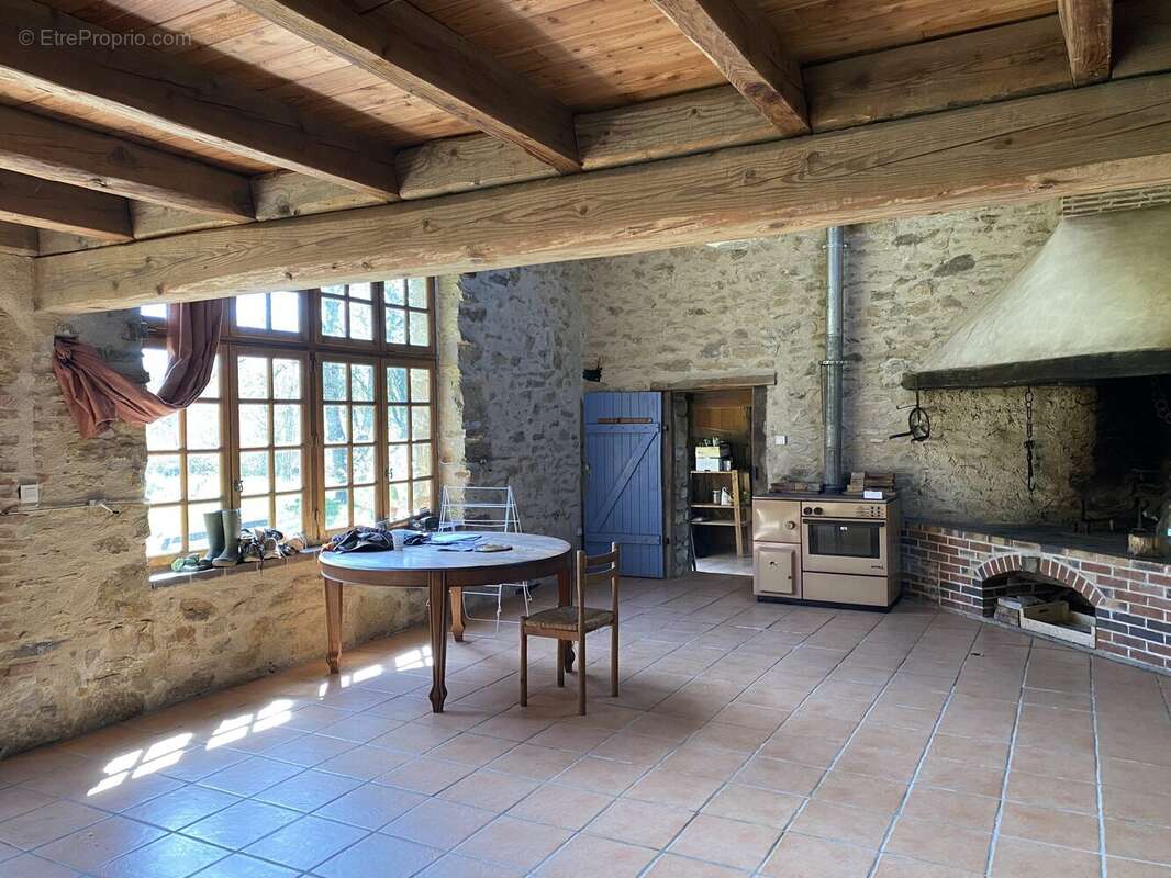 Maison à SAINT-MEARD