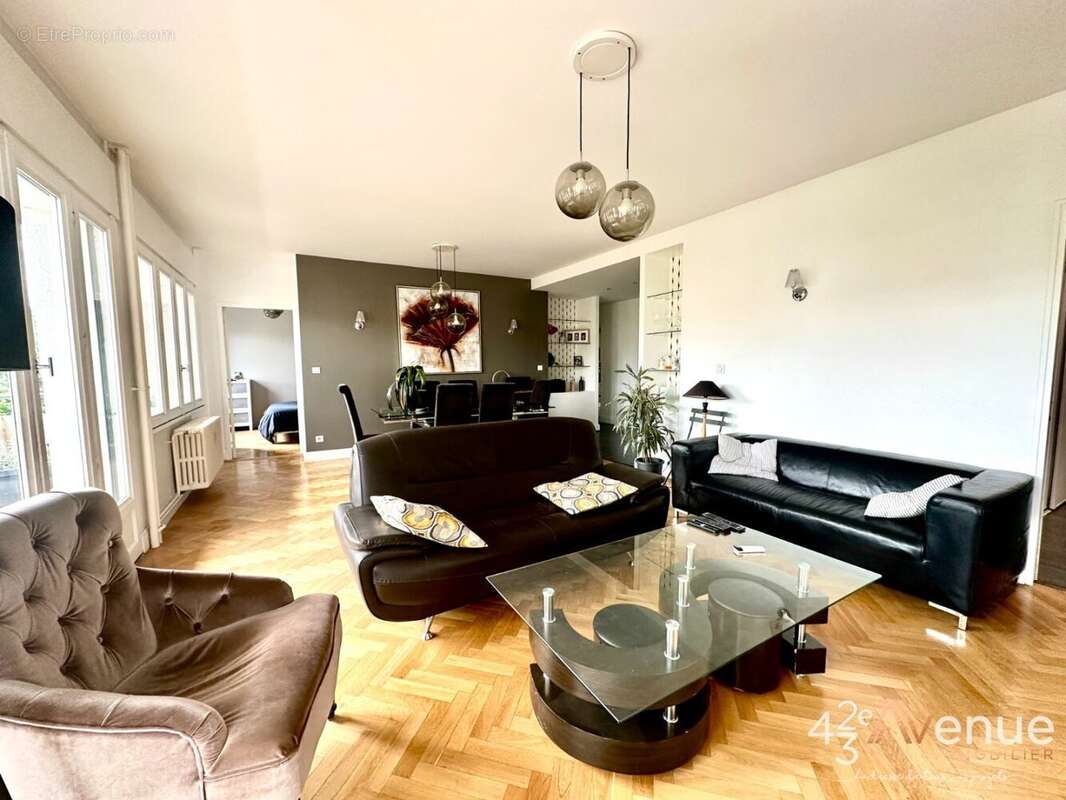 Appartement à SAINT-ETIENNE