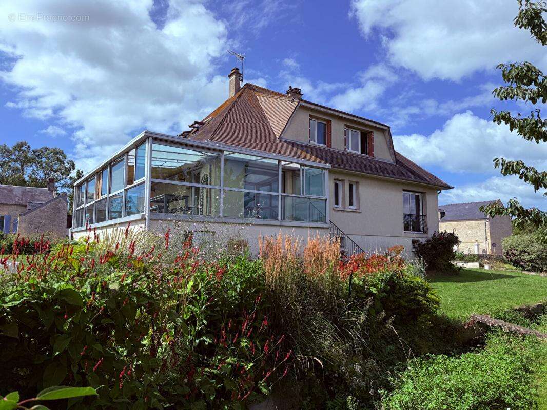 Maison à COURSEULLES-SUR-MER