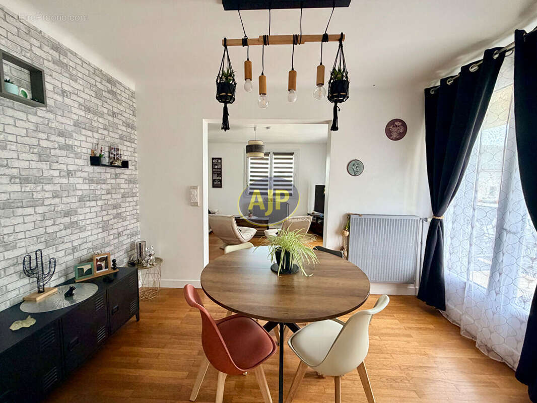 Maison Bourg Avessac - 6 pièces - 108 m2 - 1579 m2 Terrain - photo 5