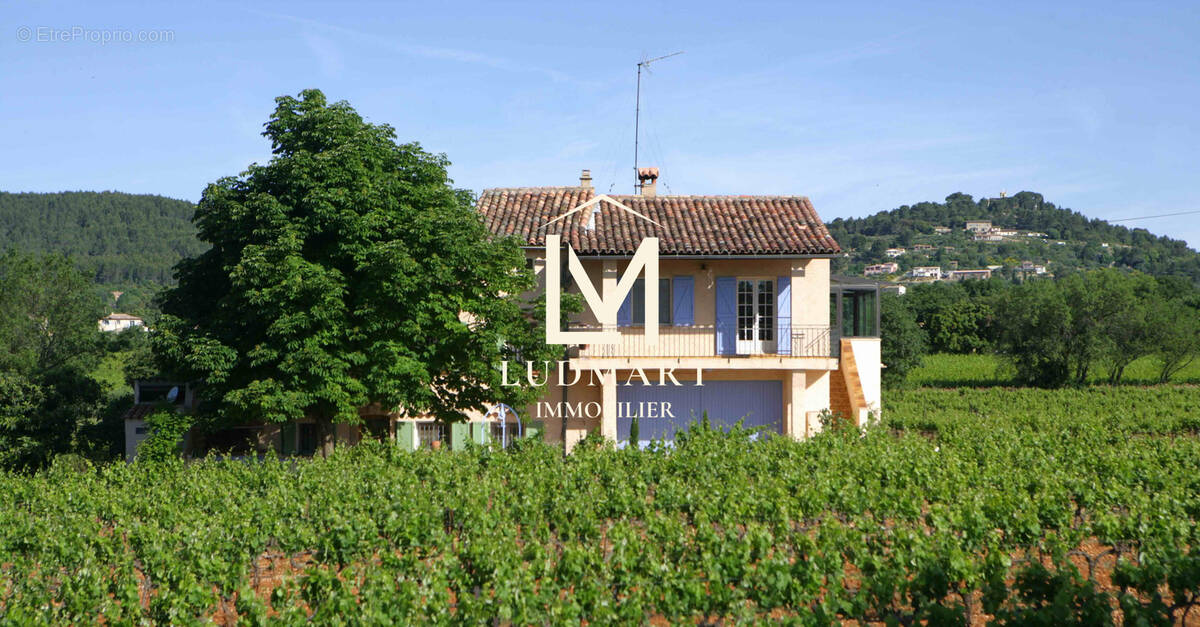 Maison à COTIGNAC