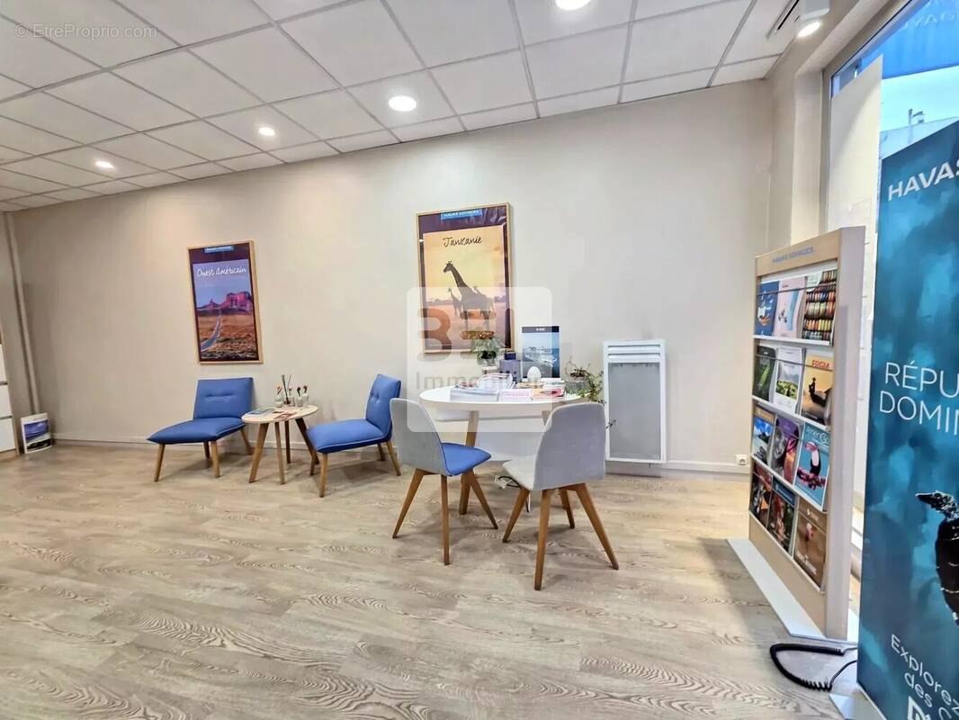 Appartement à BAGNOLS-SUR-CEZE