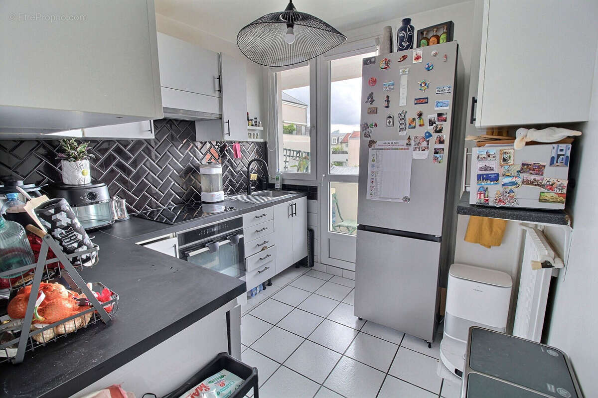 Appartement à LA GARENNE-COLOMBES