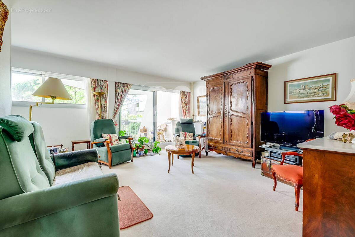 Appartement à PARIS-20E