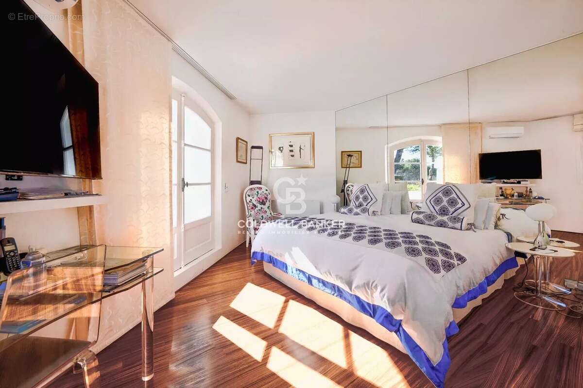 Maison à MOUGINS