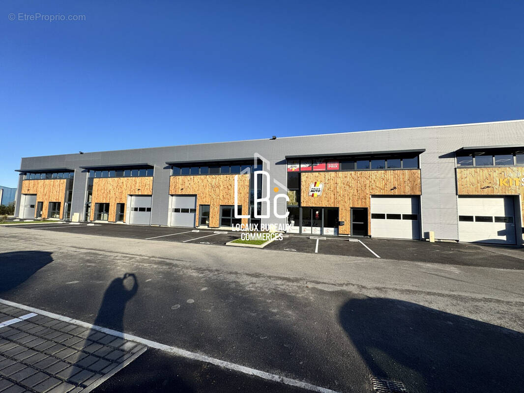 Commerce à BASSE-GOULAINE