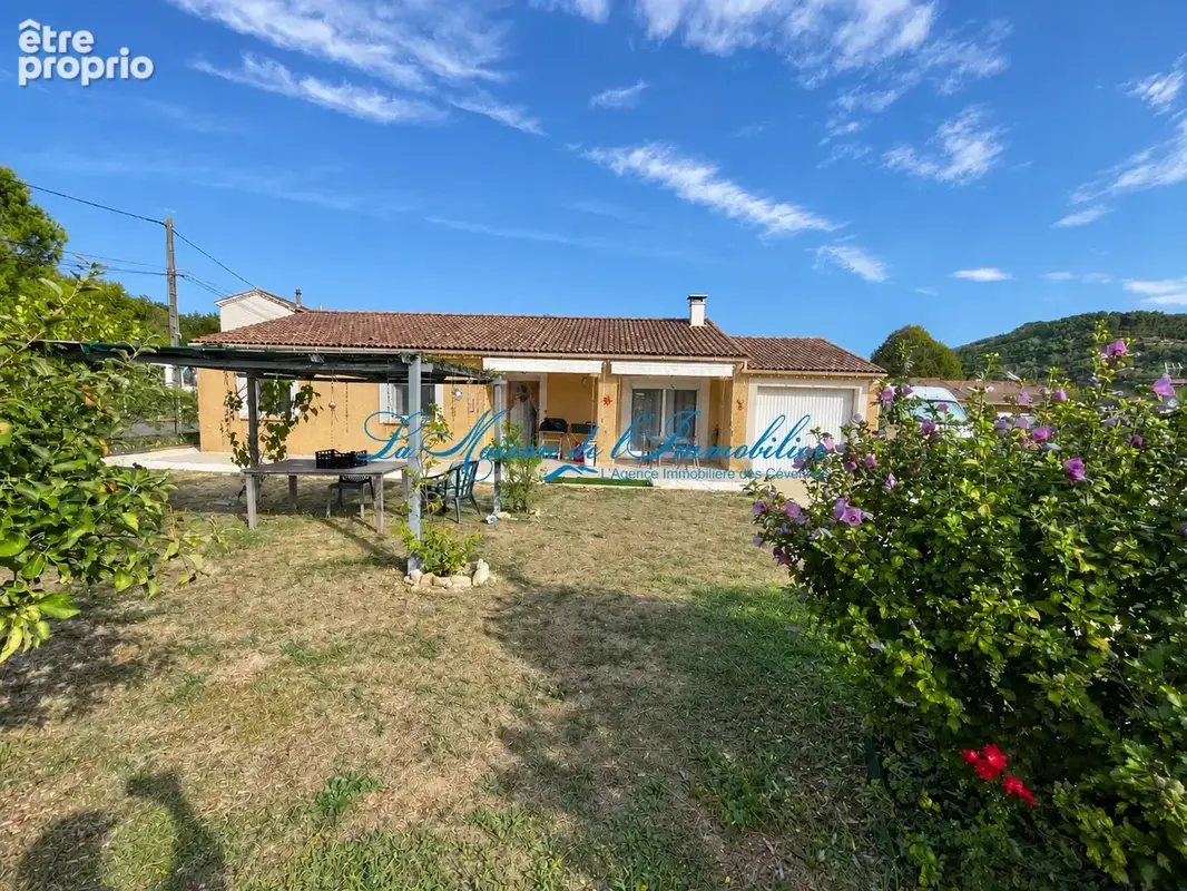 Robiac maison de type F4 avec garage sur 907m2 de terrain accès camping car facile - photo 2