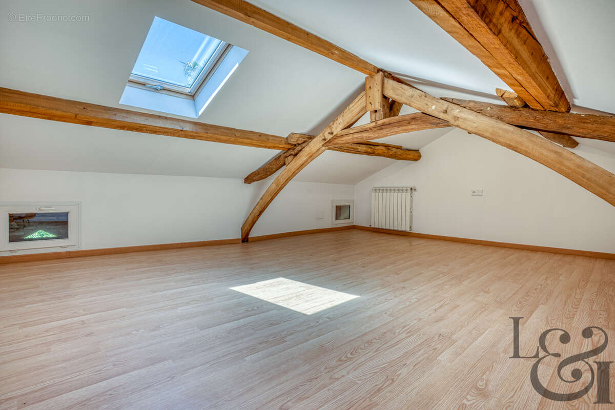 Maison rénovée à vendre proche commerces de Villeneuve-sur-Lot - photo 11