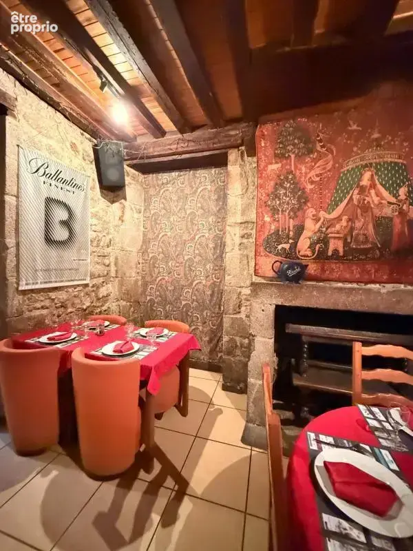 OPPORTUNITE ! Restaurant de caractère avec fonds et murs, adresse emblématique, à vendre au coeur de Guéret 415 000 € - photo 22