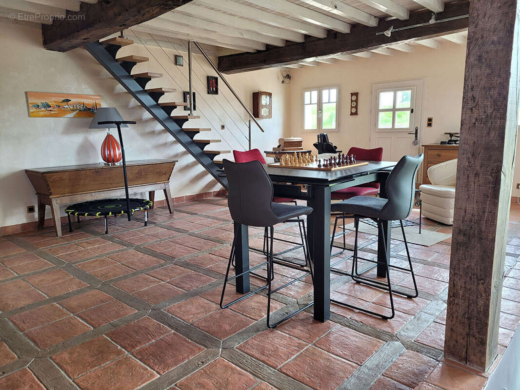 Maison à PONT-DE-VAUX