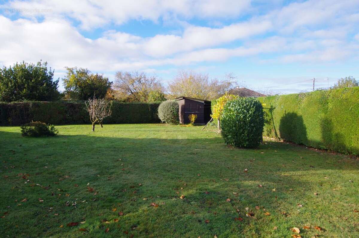 Maison à SAINTE-GENEVIEVE-DES-BOIS