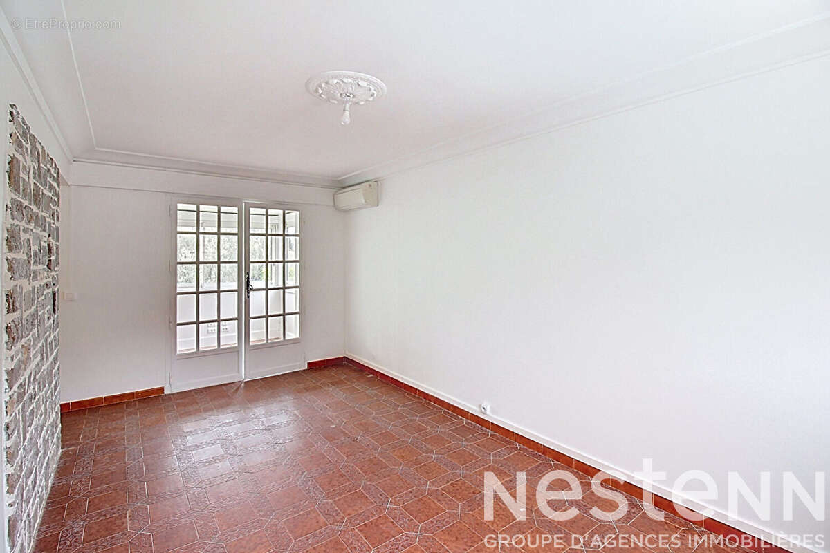 A VENDRE DRAGUIGNAN - Maison 2 LOGEMENTS - 264 m²  sur 968 m² de terrain - photo 6