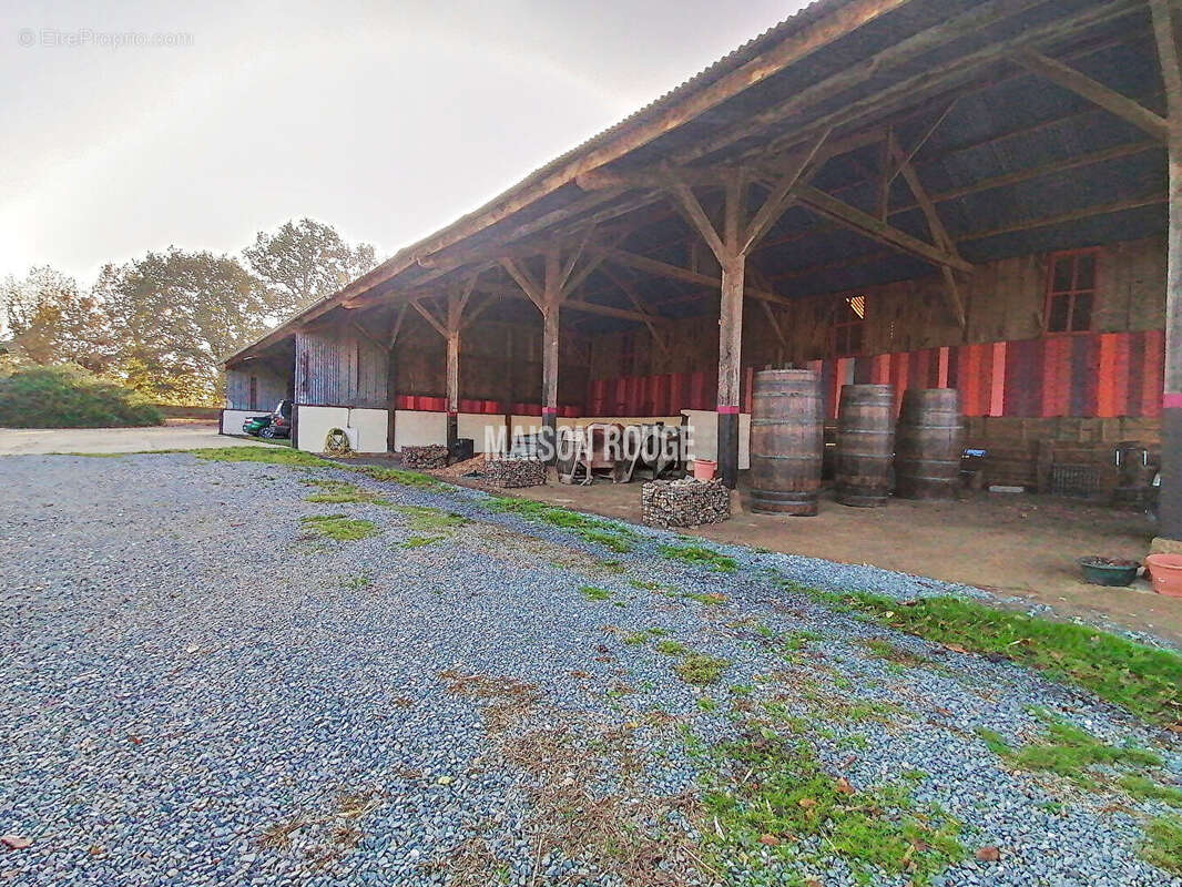 Maison à BAZOUGES-LA-PEROUSE