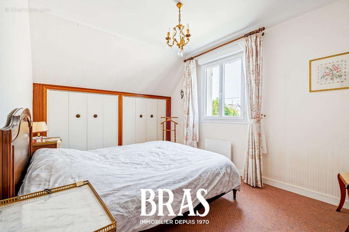 Maison à LE POULIGUEN