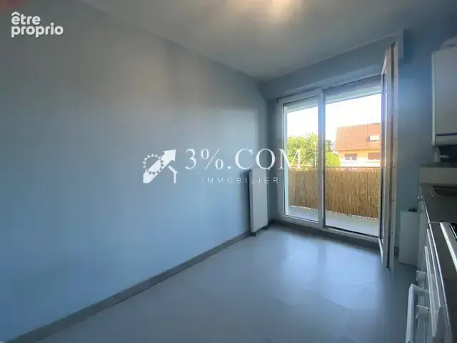 3%.COM Appartement F2 avec balcon et cave INVESTISSEUR - photo 9