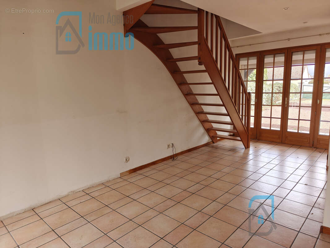 Marmagne (18) - Pavillon traditionnel 3 chambres, garage et jardin - photo 5