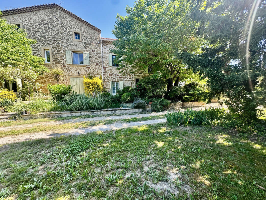 Mas provençal 356 m2 - photo 38