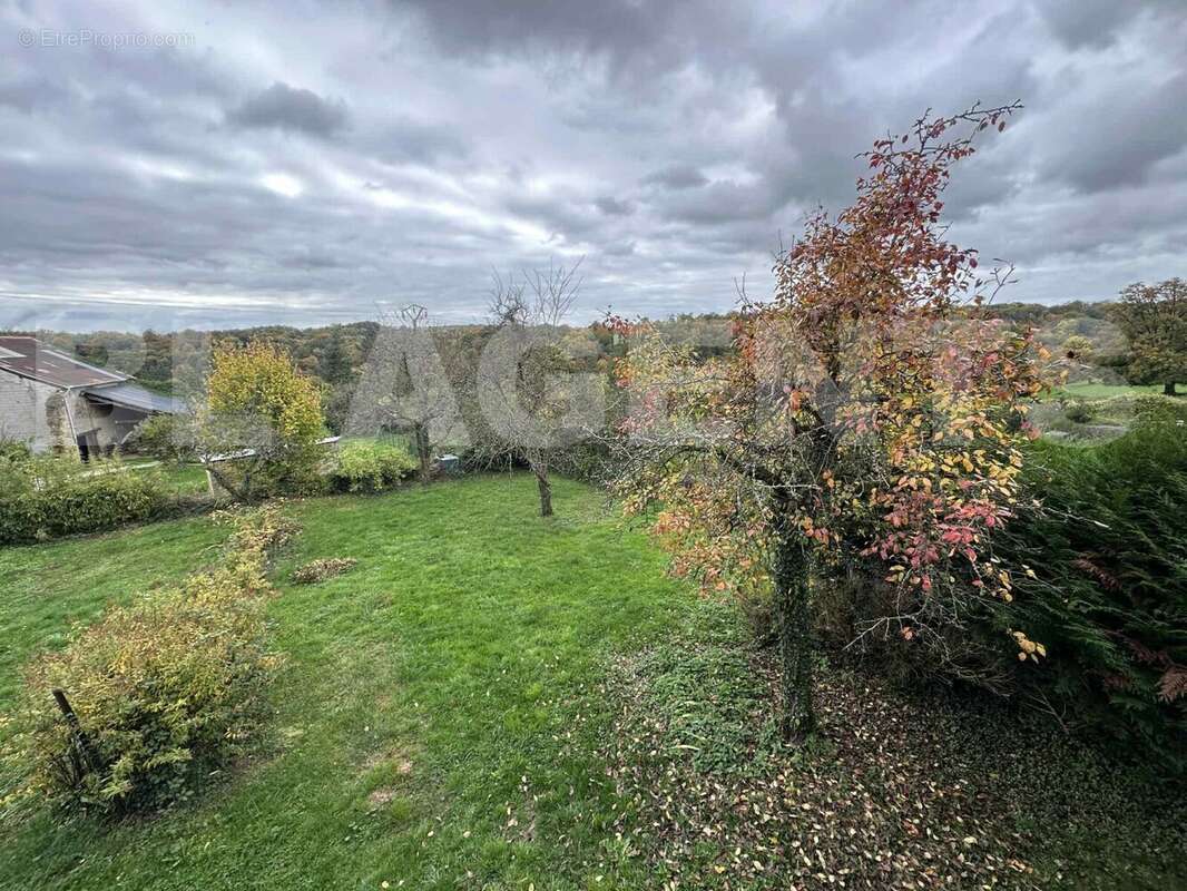 fa33868a-2ed4-4e81-98a9-097f5da90f92 - Maison à NOYERS-PONT-MAUGIS