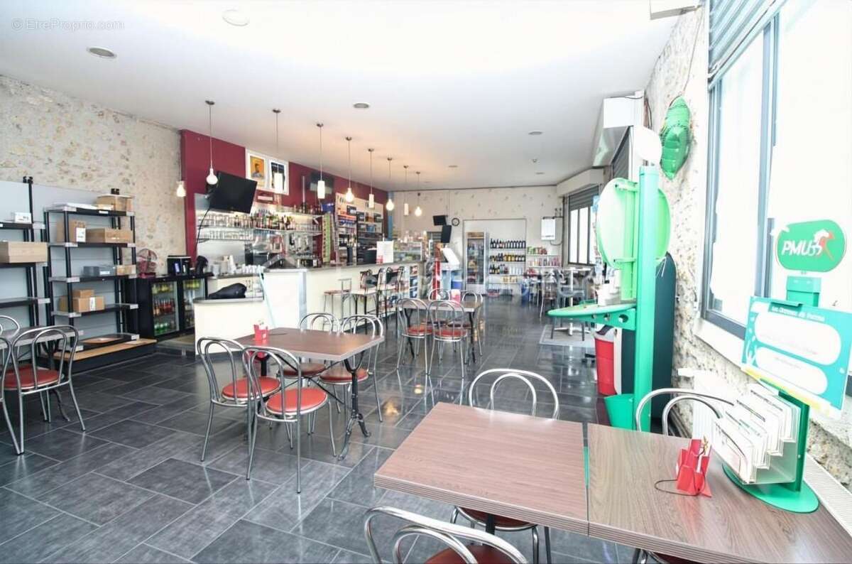 BSK IMMOBILIER vous propose en exclusivité ce fonds de commerce Bar – Tabac - photo 3
