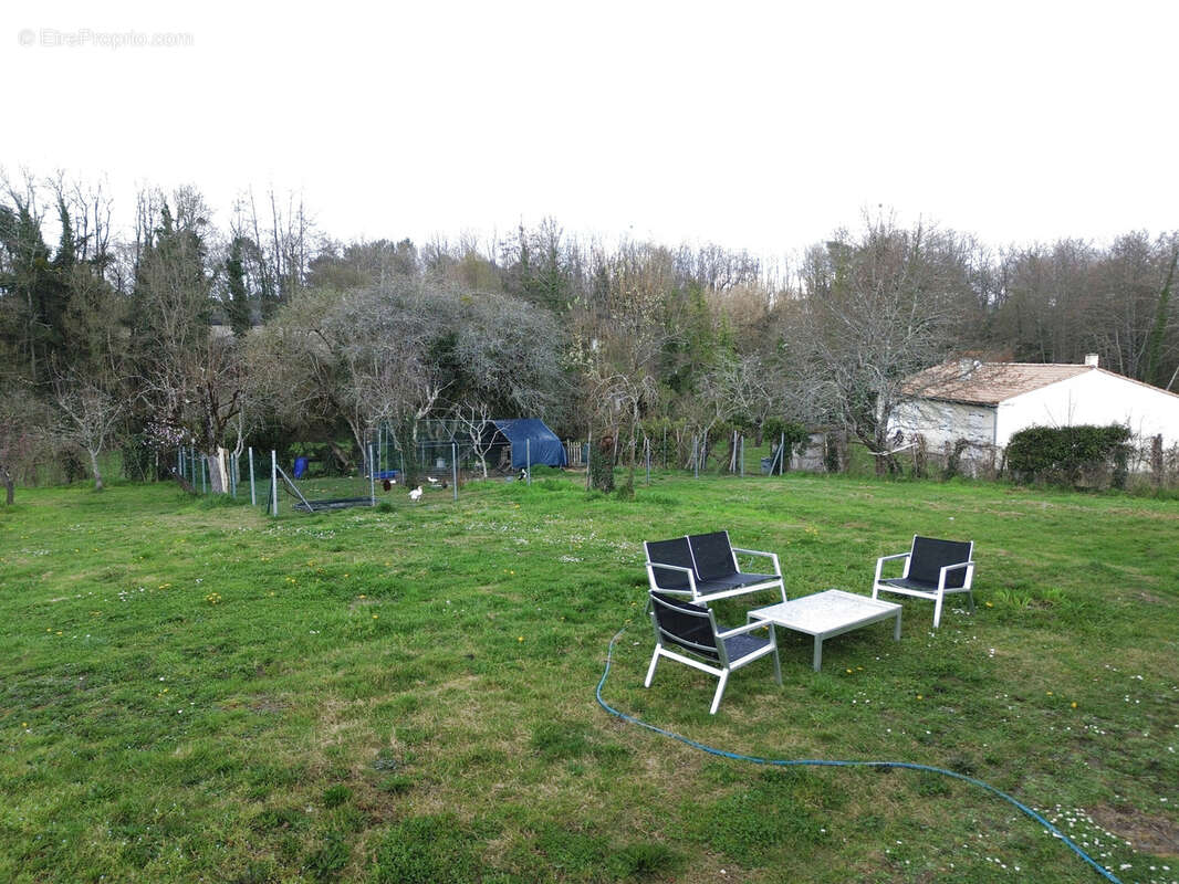 Maison à BAIGNES-SAINTE-RADEGONDE