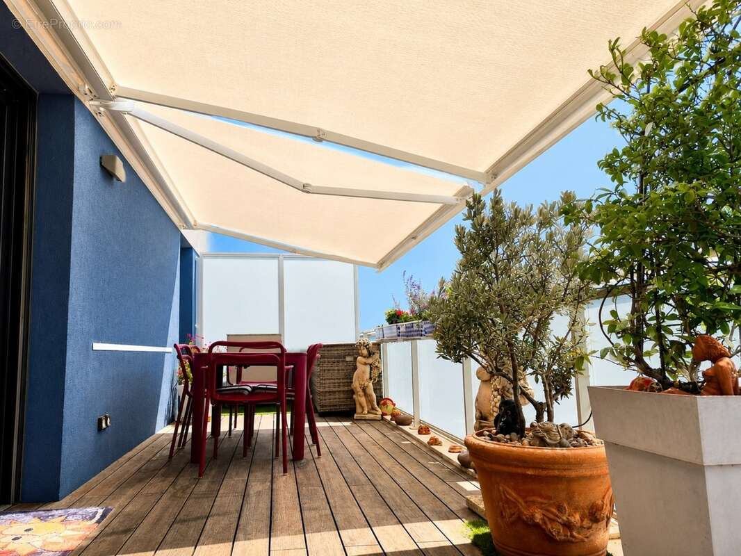 Canet Plage – 7ème et Dernier étage d'exception, dans résidence de standing, T2 avec cabine de couchage vue mer, terrasse de 21  - photo 9