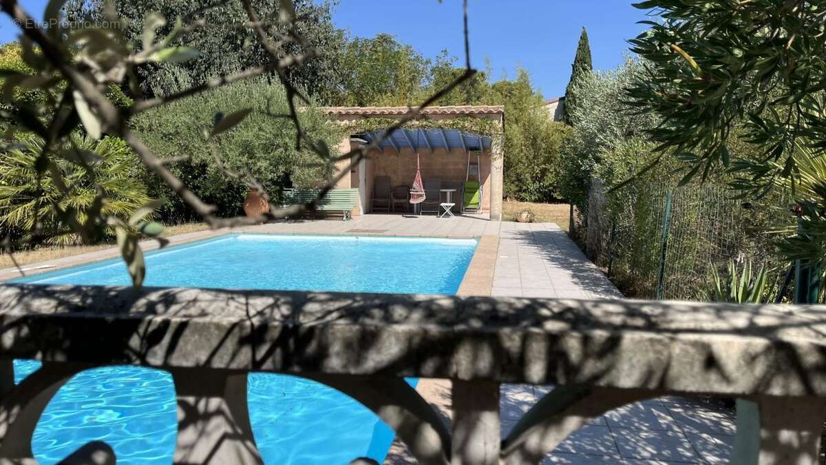Maison 190 m² à Langlade  - photo 13
