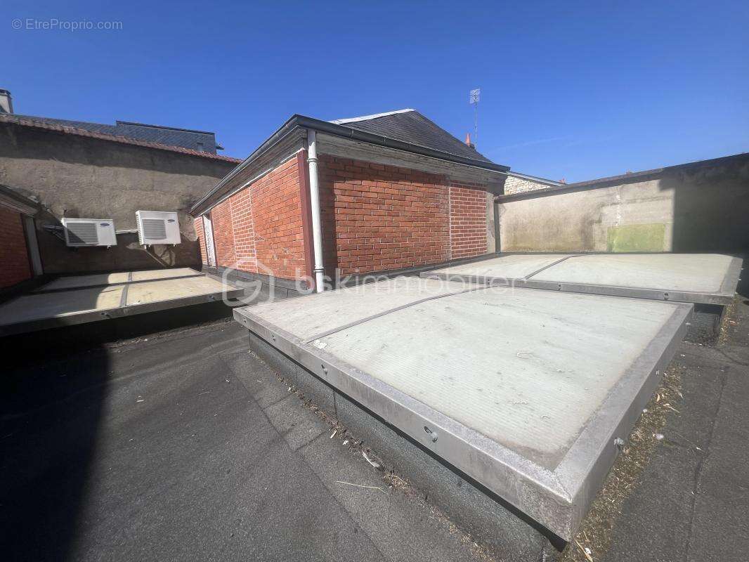 À Vendre – Local commercial / bureaux – 200 m² – Hyper-centre Châteauroux - photo 12