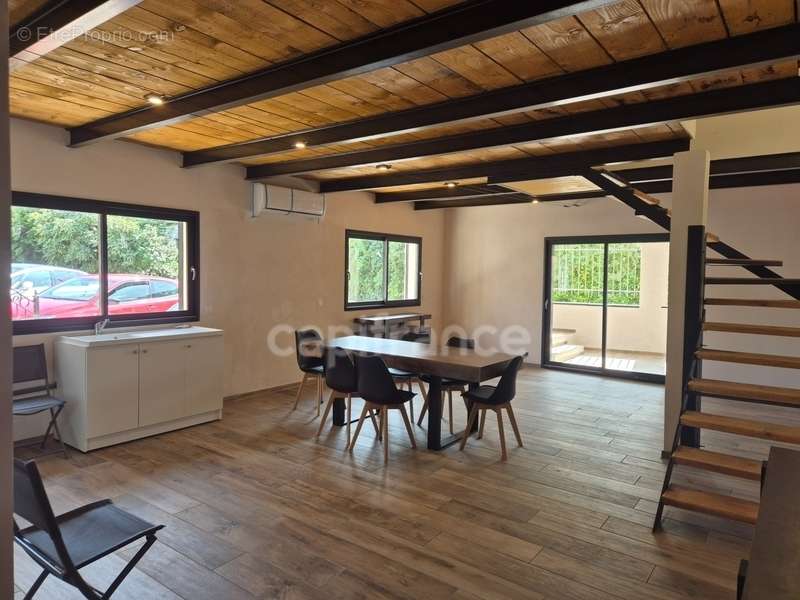 Appartement à SAINT-MARTIN-DE-VALGALGUES