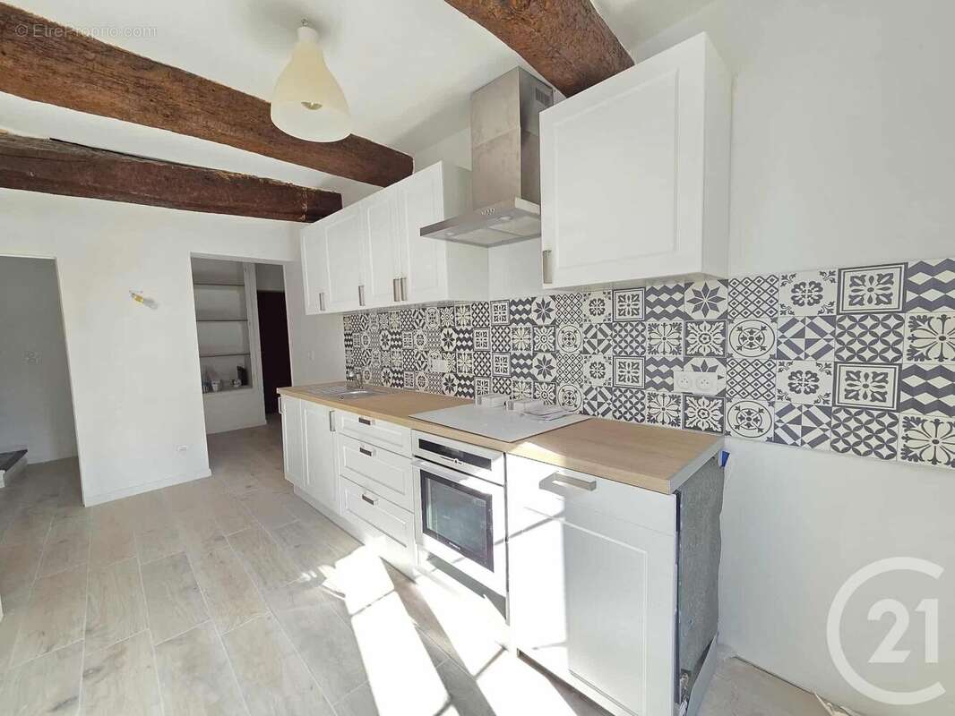 Appartement à LE CASTELLET