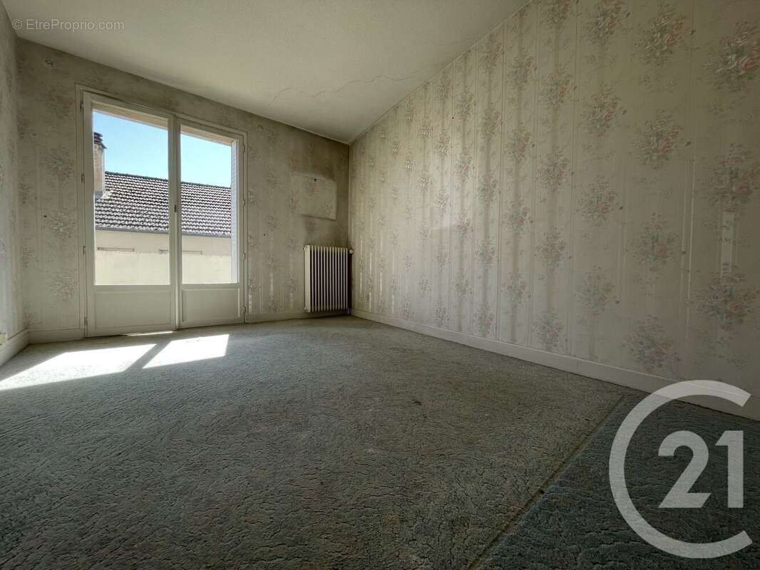 Appartement à MOULINS