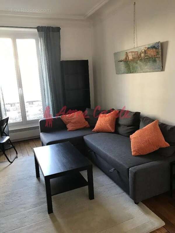 Appartement à PARIS-14E