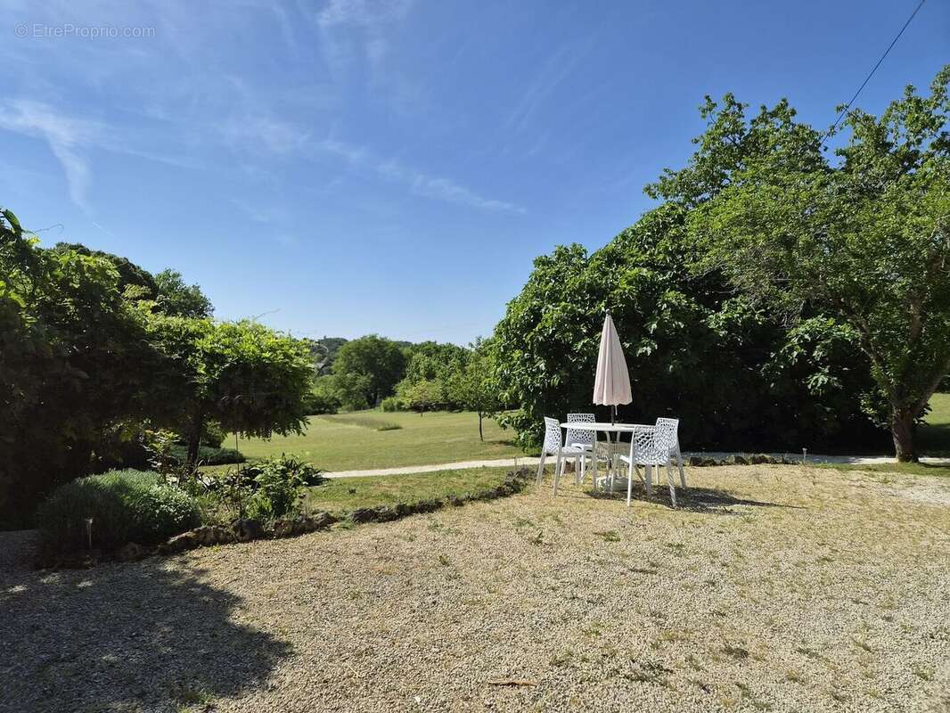 20260427111636 - Maison à SAINTE-ALVERE