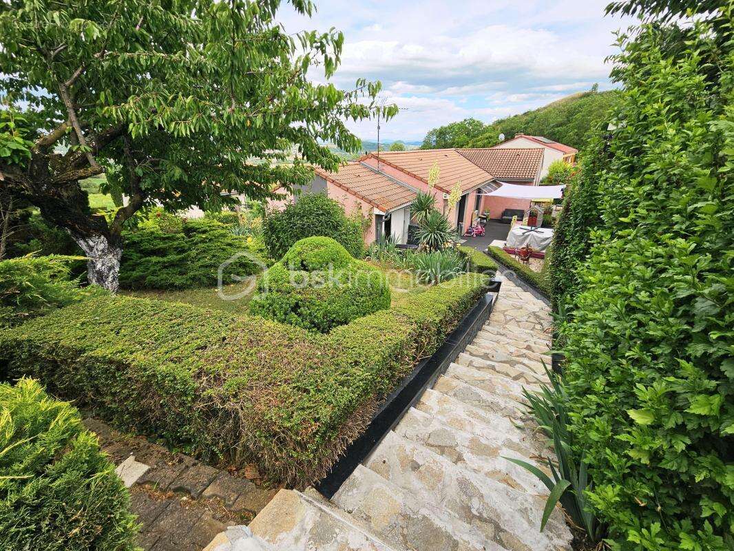 À VENDRE – Maison familiale de plain-pied avec grand terrain – Cournon-d'Auvergne - photo 3