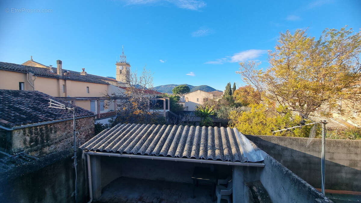 Appartement à LA CRAU