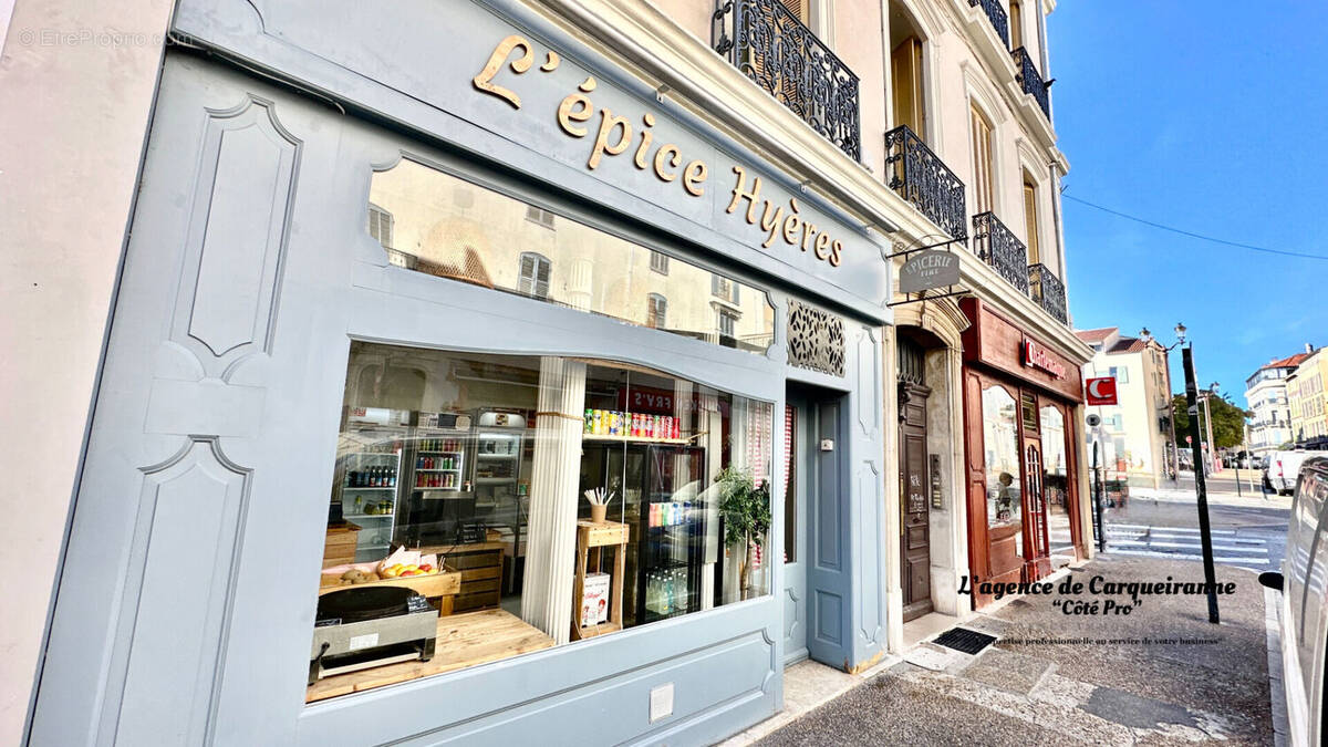 Commerce à HYERES