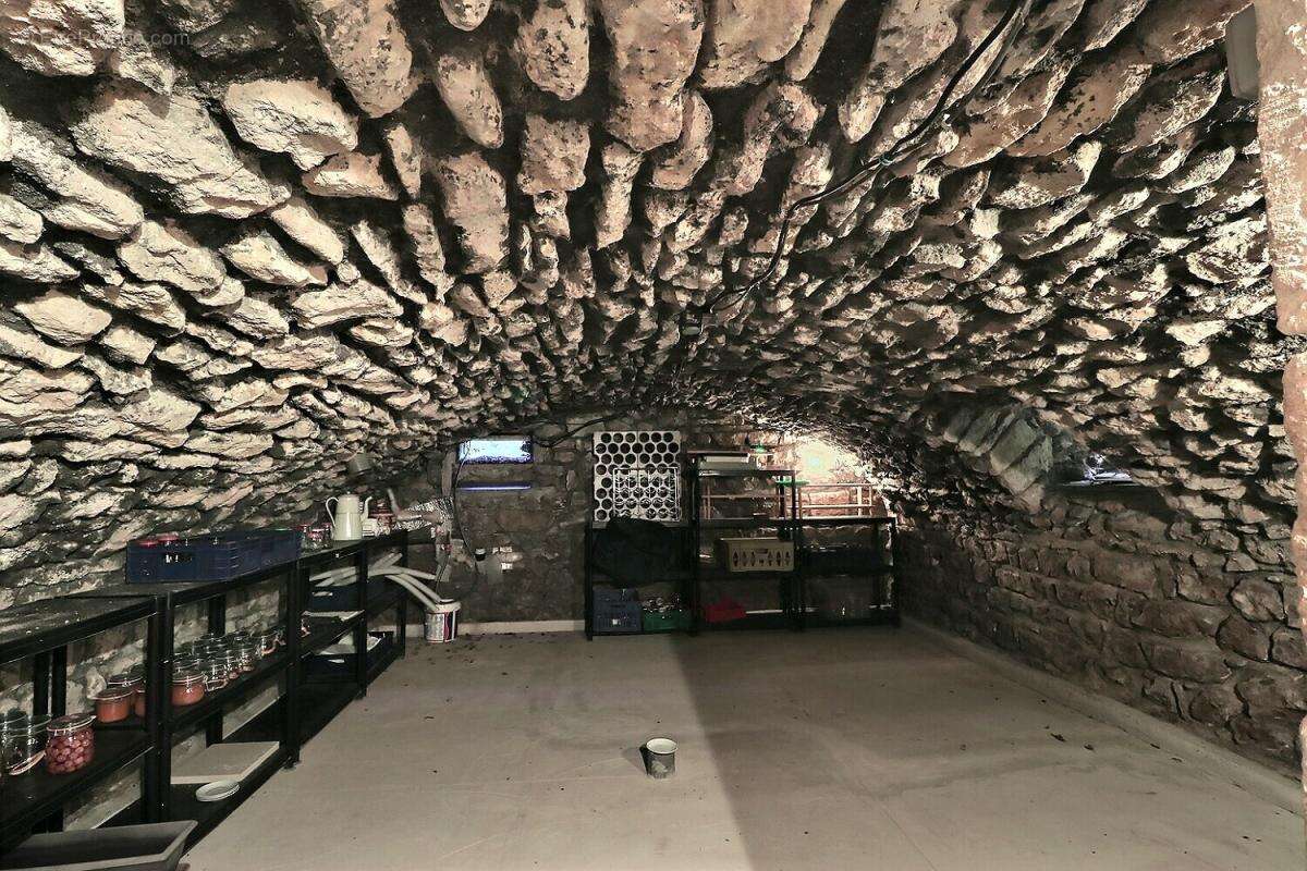 Maison à LA CLAYETTE