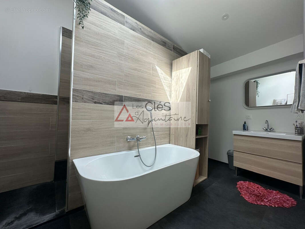 Maison pierre 120M2 PODENSAC - photo 15