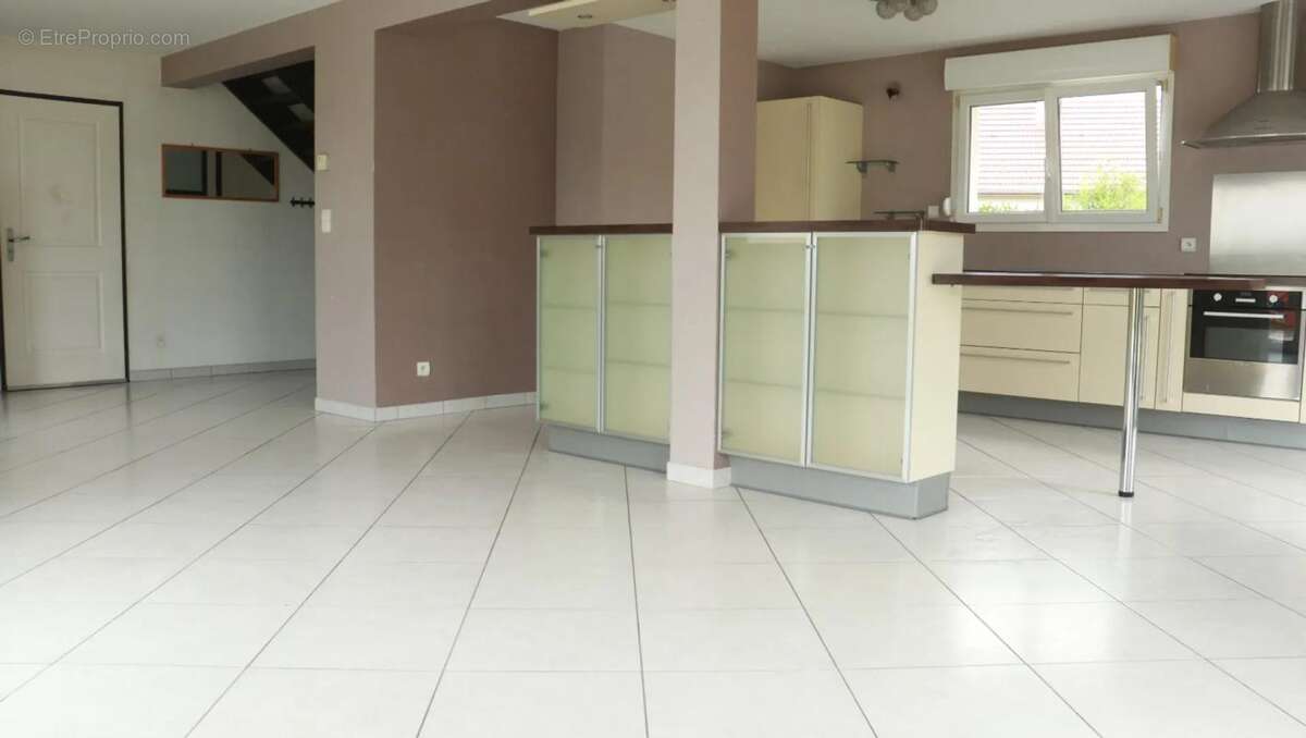 Maison de 5 pièces de 132 m² à La Chenalotte - photo 2