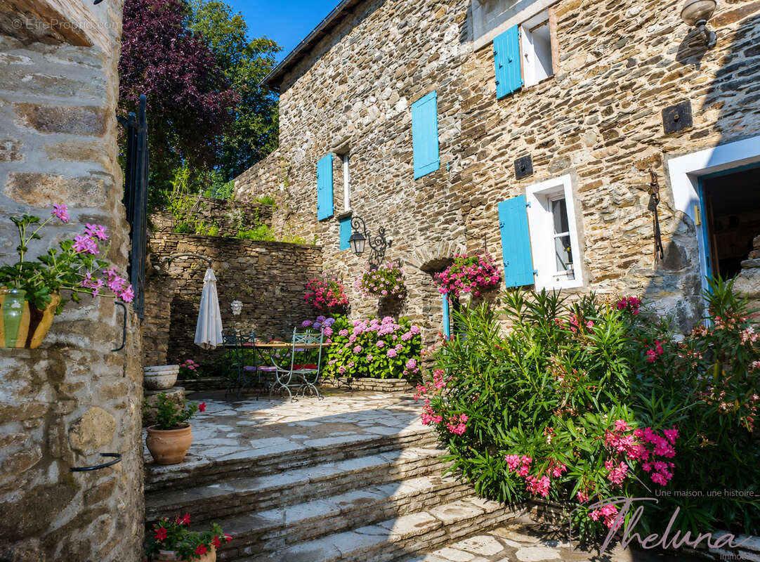 Maison à SAUMANE