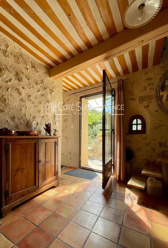 Maison à LE BARROUX